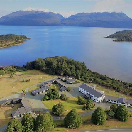 Lone Moose Backpackers Vandrarhem Te Anau Exteriör bild