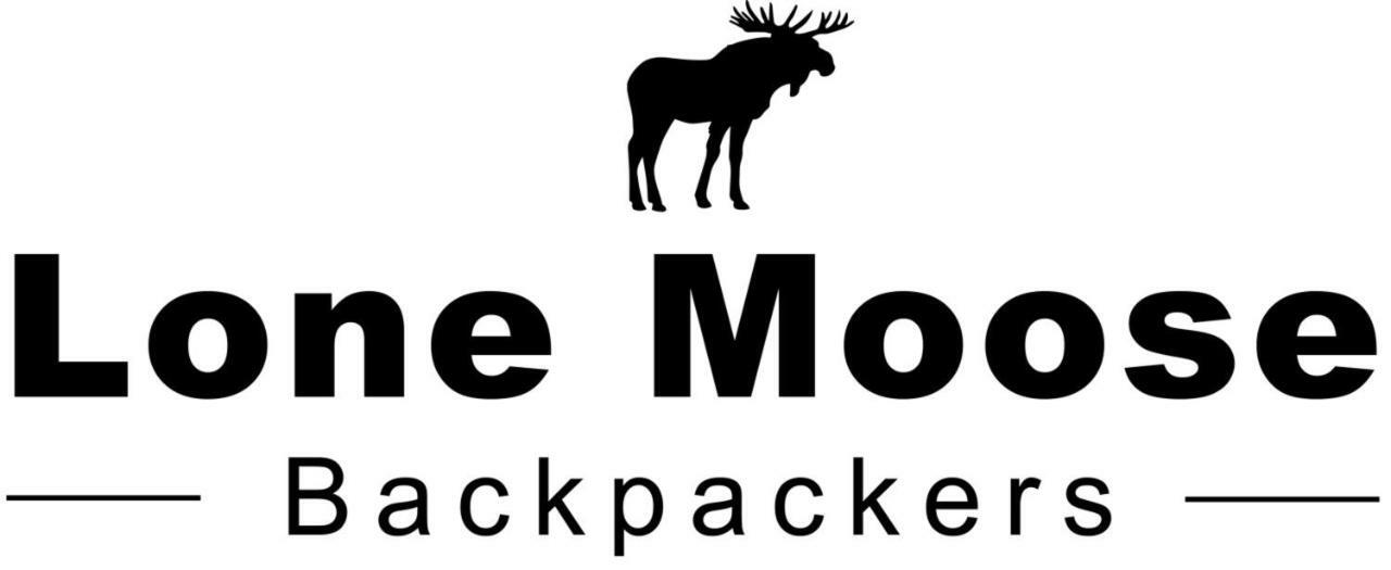 Lone Moose Backpackers Vandrarhem Te Anau Exteriör bild